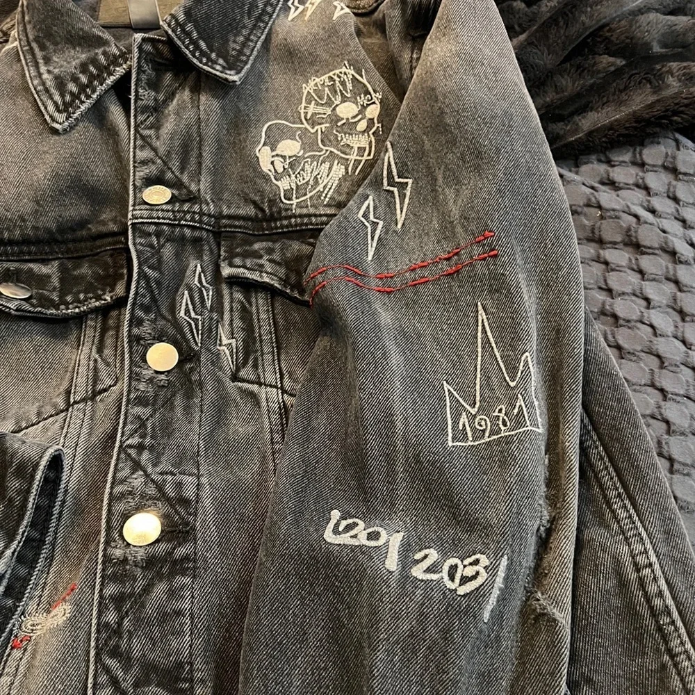 Guess Los Angeles Dillon Deconstructed Denim Jacket - size L​ - Picture 6 of 12